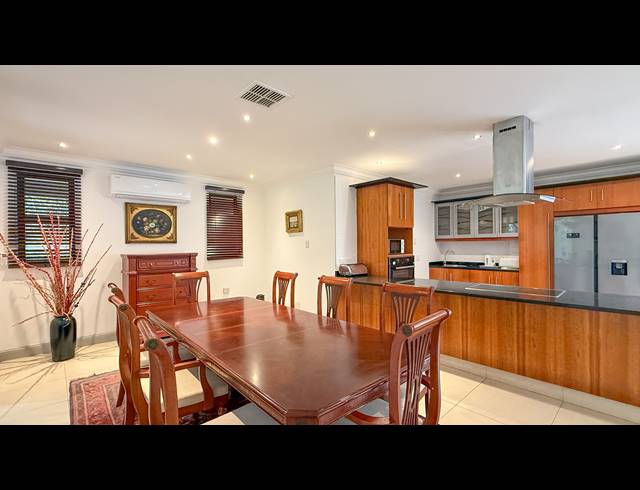 3 BEDROOM TOWNHOUSE TO LET IN ZIMBALI ESTATE